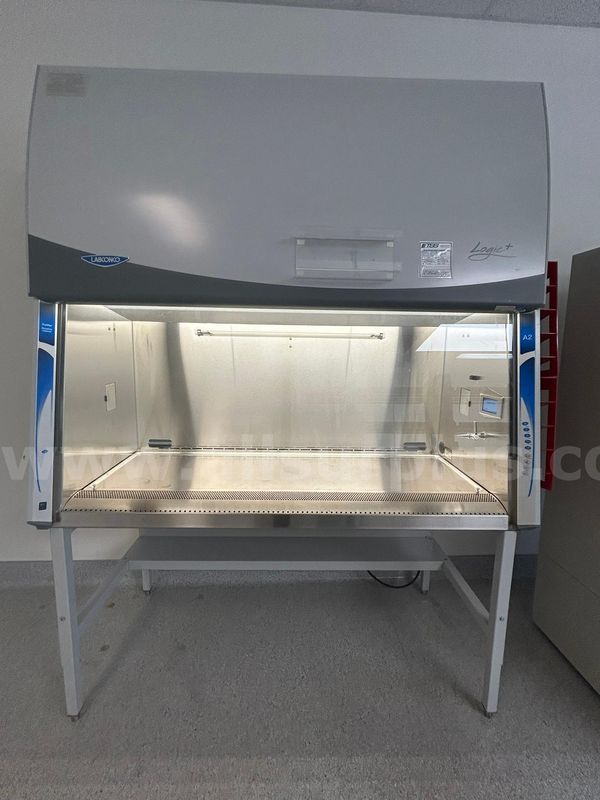 **NO RESERVE** Labconco 5' Biosafety Cabinet with 10" Sash