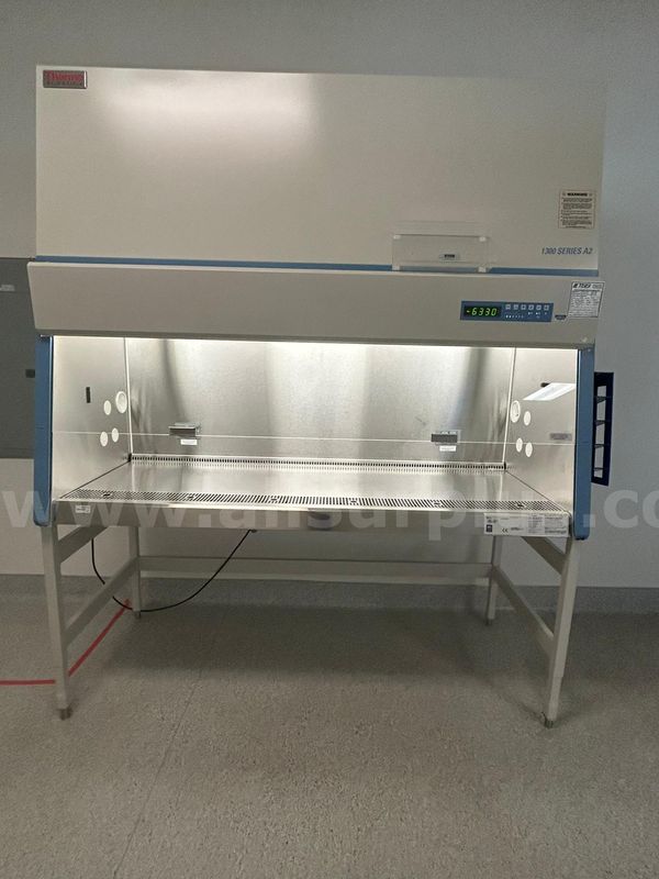 **NO RESERVE** ThermoFisher Scientific 1377 Biosafety Cabinet