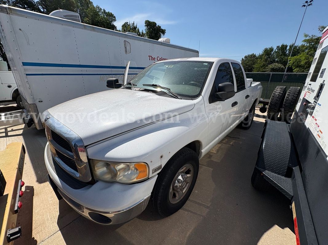2005 Dodge Ram 2500 Laramie Quad Cab Long Bed 2WD