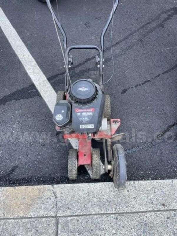 Troy built lawn edger
