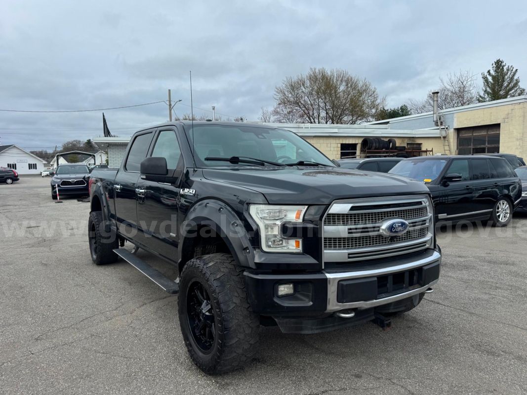 2015 Ford F-150 Platinum SuperCrew 5.5-ft. Bed 4WD