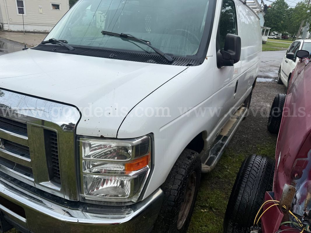 2013 Ford Econoline E-250