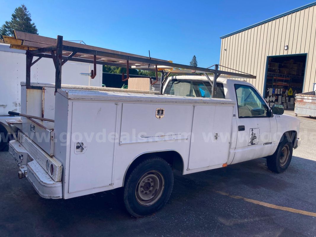1989 Chevrolet R3500