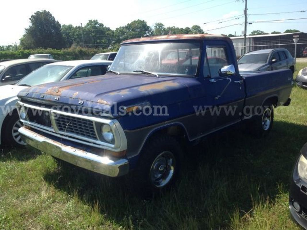 Blue 1970 Ford F-100 