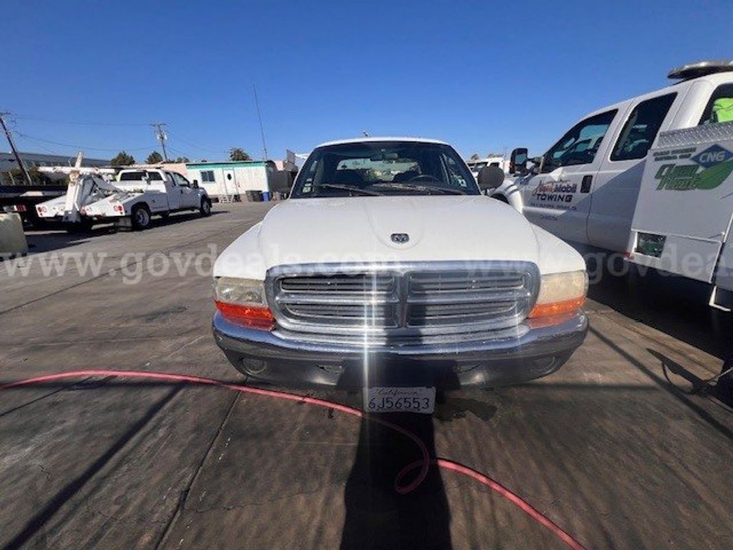 2000 Dodge Dakota Quad Cab Sport 2WD