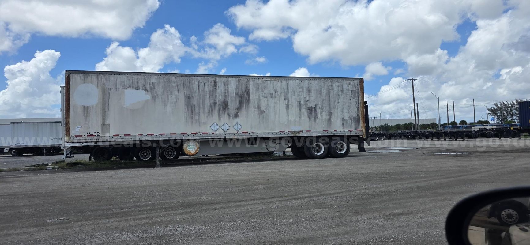 TRAILER : Great Dane Sliding TRAILER: Length 53'