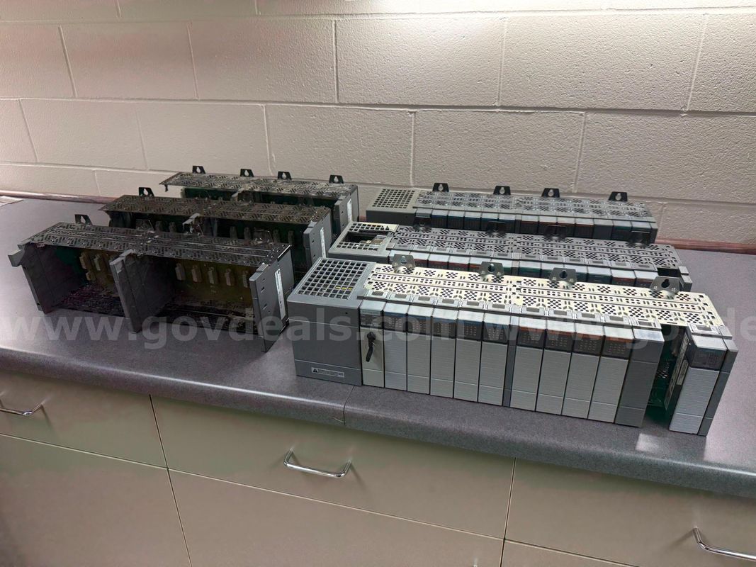 Allen Bradley 1746-A13 SLC 500 13-Slot Rack