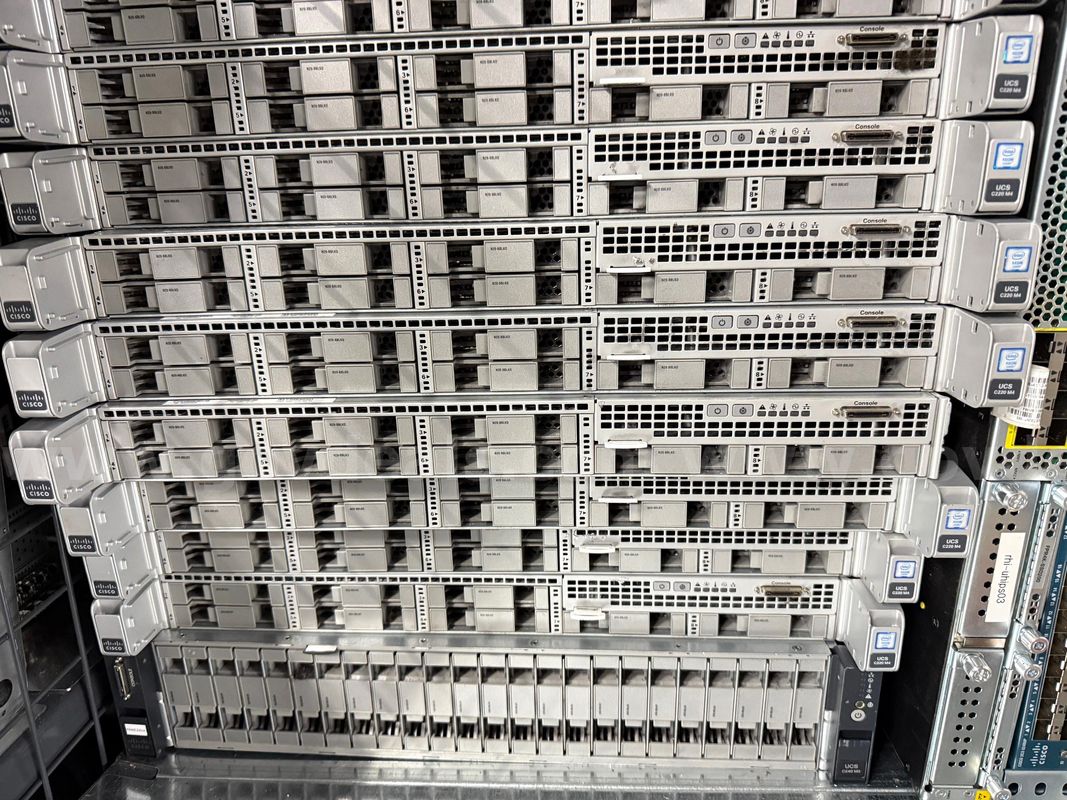 Cisco Server UCS M4 (c220) & M3 (Total: 12 units server)
