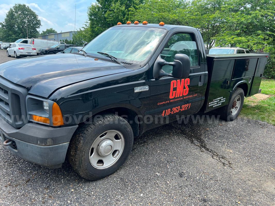 2005 Ford F-350 SD XL 2WD