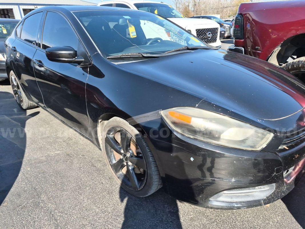 2015 Dodge Dart SE FWD 4D Sedan 2.0 4cyl (MANUAL)