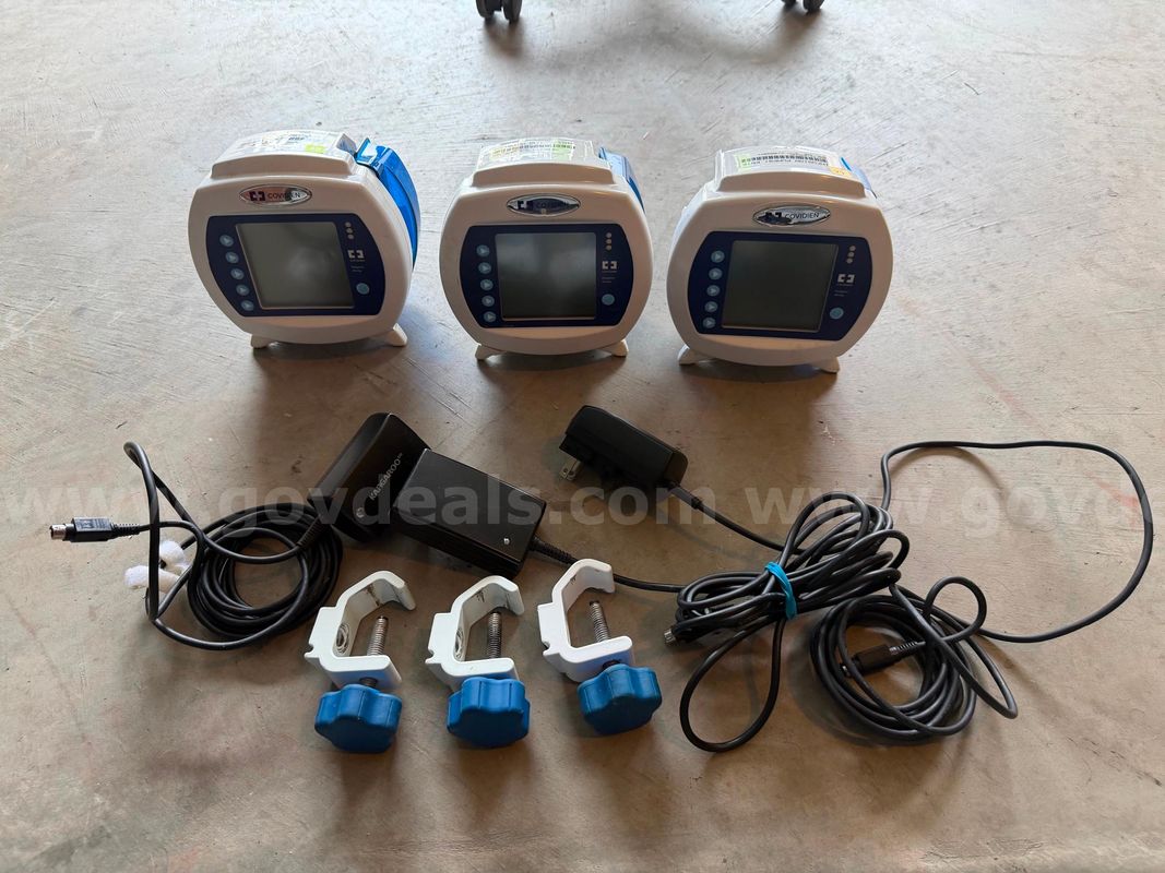 Lot of Three Covidien Kangaroo Joey Enteral Nutrition Pumps w/ Batteries – Shipping Available