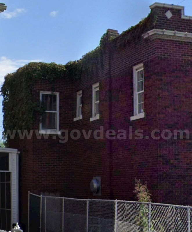 Apartment Has 2 Beth 1 Bath Second Floor 1garage One Basement