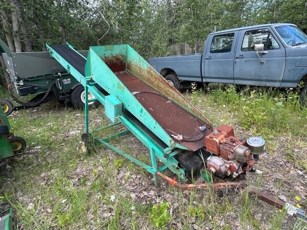 Lindig SCF15 Portable Belt Conveyor with Gasoline Engine