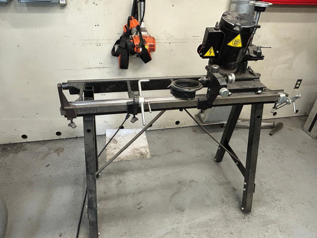 Foley United Model 384 Industrial Grinder with 3600 RPM Motor