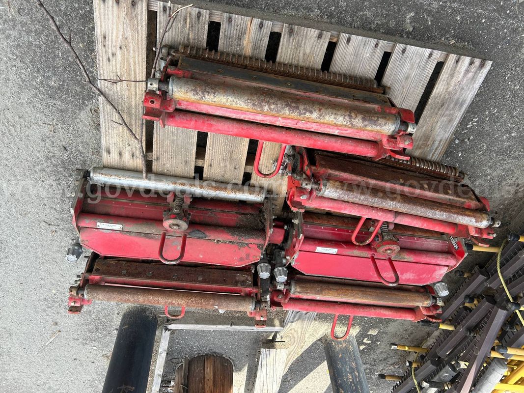 4 Sets of Toro Greensmaster Greens Reels