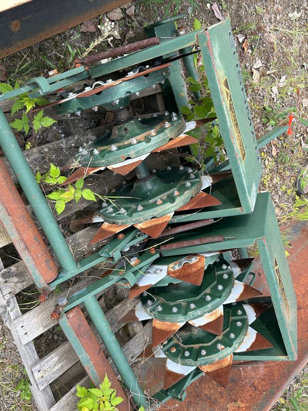 Cushman OMC-Lincoln 883323 Turf Aerator Attachment