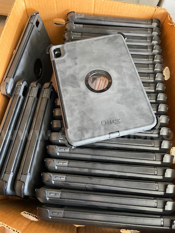 Lot of 44 Otterbox Defender Series Pro Apple iPad cases 4th & 5th generation