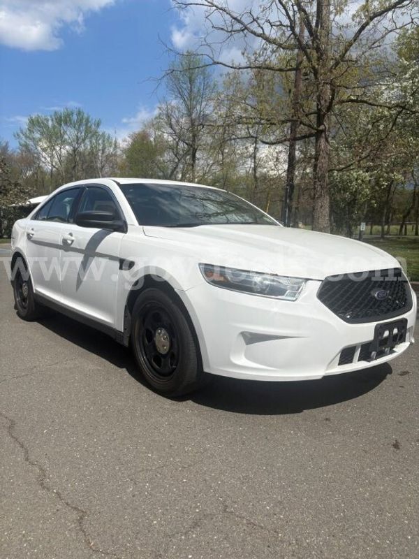 2016 Ford Taurus