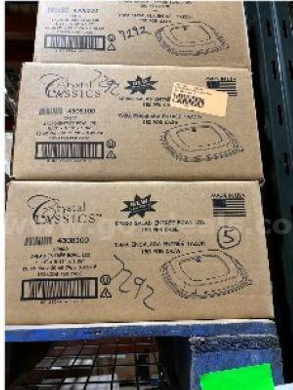 LOT of 5 Cases of 20oz Square Plastic Bowl w/ Lid