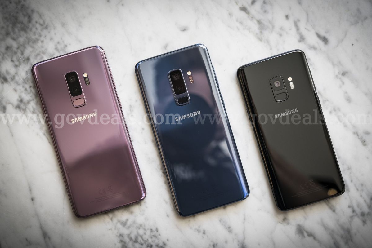 Samsung Galaxy S10e, 128GB, Mixed Carrier, 40 Units, Grade A/B/C