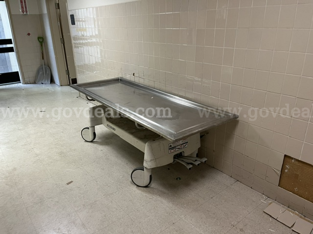 Stainless Steel Mortuary Autopsy Table (Hydraulic Lift)