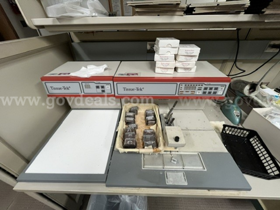 Tissue-TEK Embedding Machine A1825