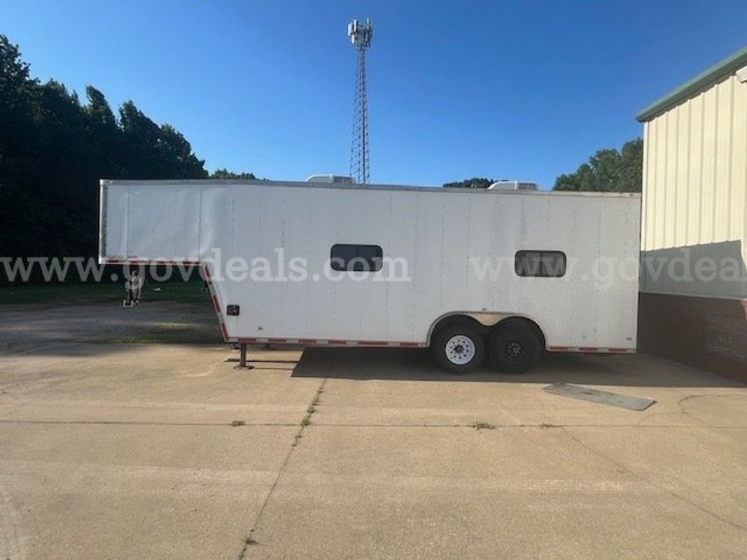 2016 Covered Wagon 20' Enclosed Trailer