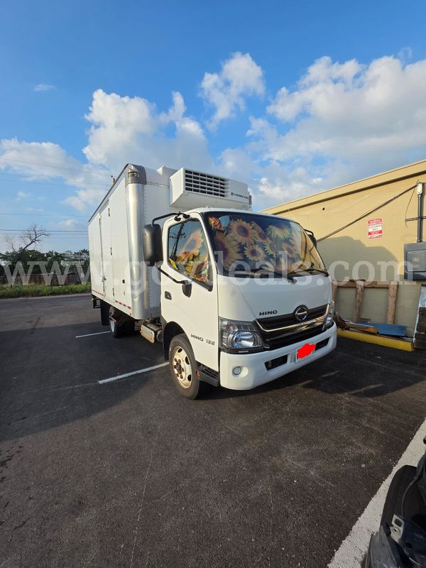 2017 Hino 195 refrigerated box truck, 