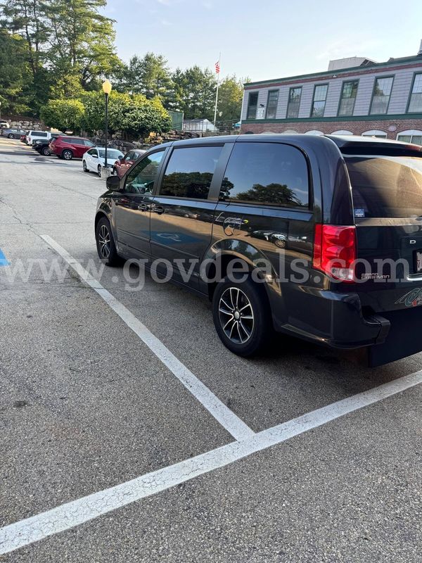 2016 Dodge Grand Caravan wheelchair Van