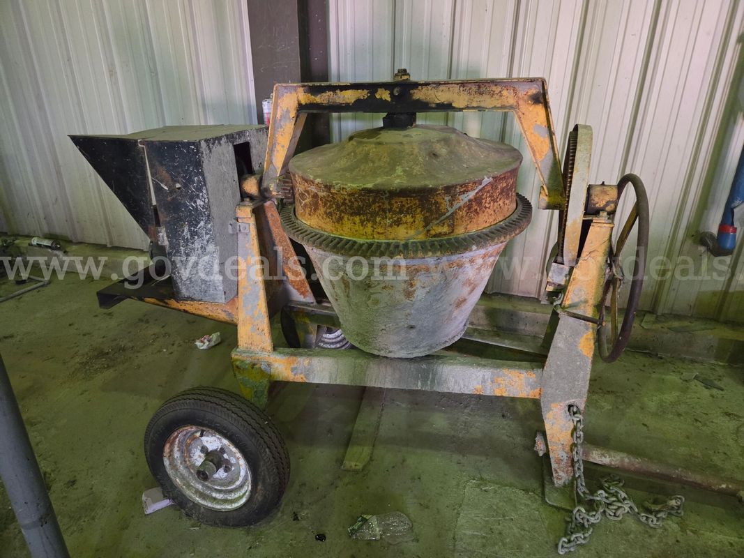 Cement mixer