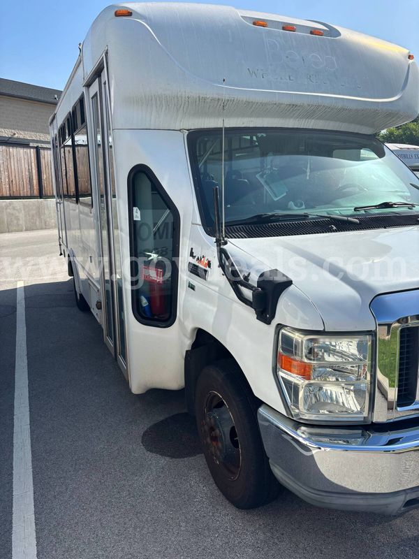 2015 Ford Econoline E350
