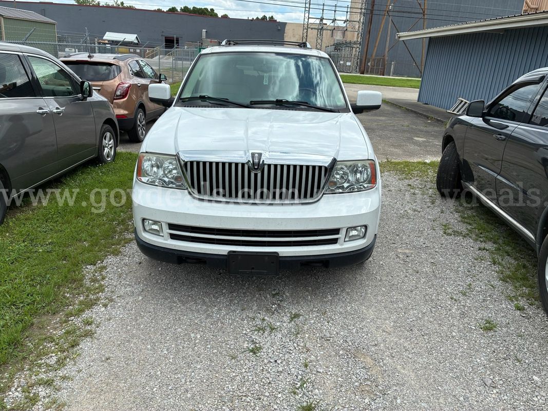 2005 Lincoln Navigator Luxury 4WD