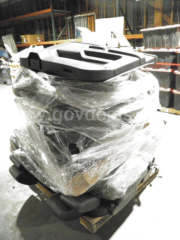 Pallet of vehicle parts