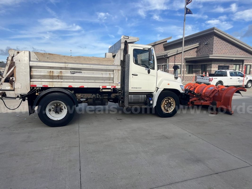 2012 Hino Dump/Plow Truck