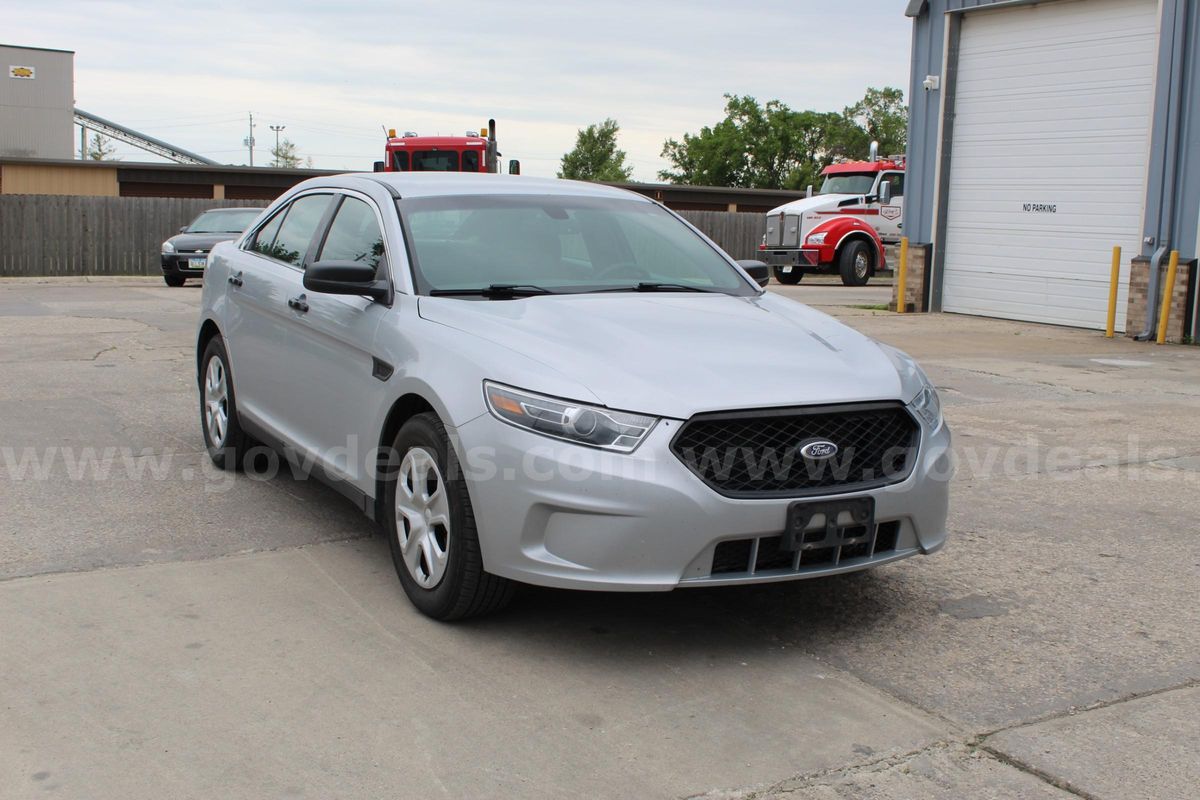 2016 Ford Taurus