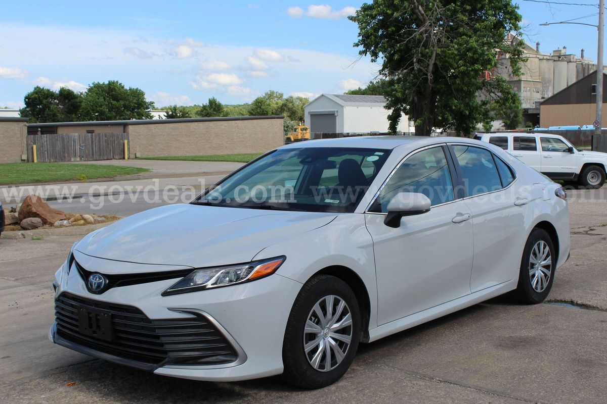 2022 Toyota Camry Hybrid