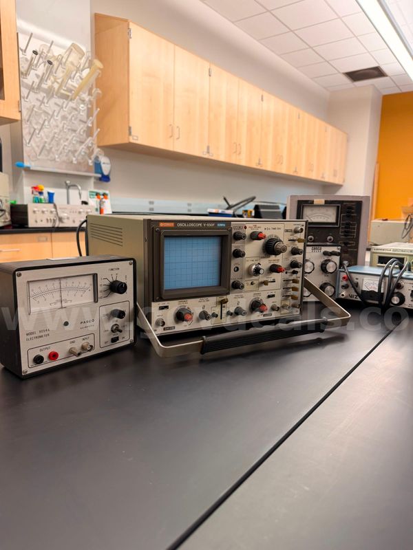 Lot 23 – Assorted Physics Laboratory Electronic Equipment and Test Instruments