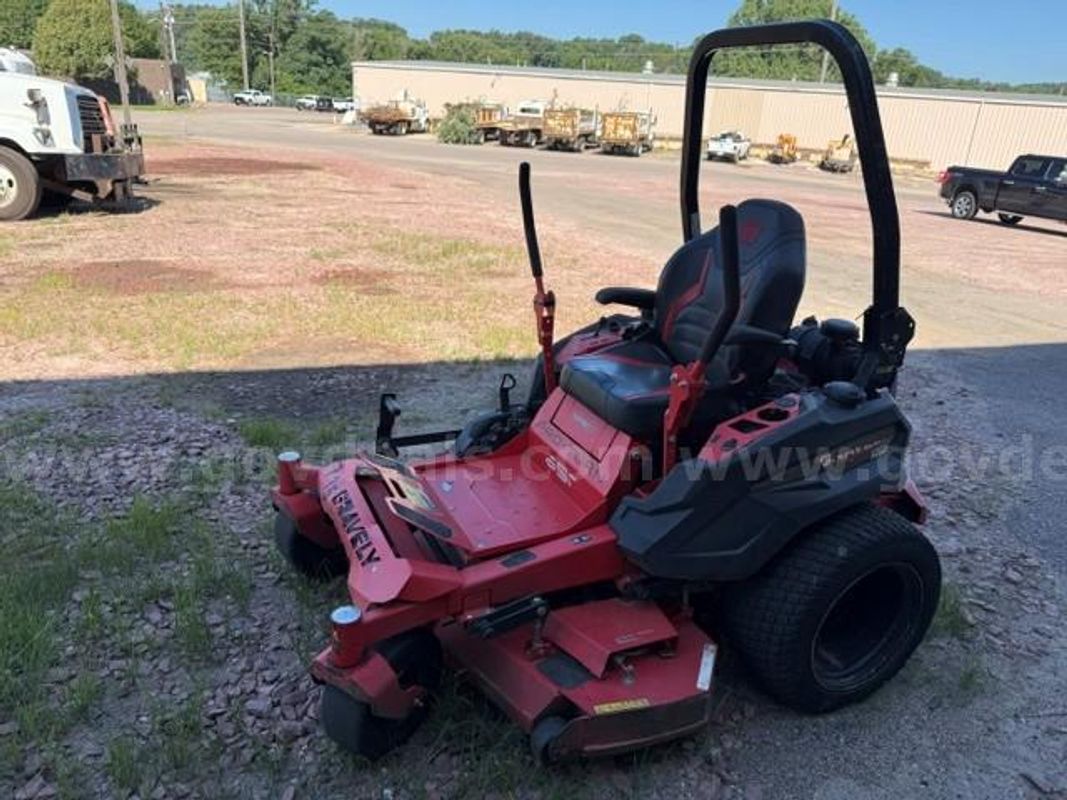 2022 Gravely 652 Zero Turn Mower 52" Deck