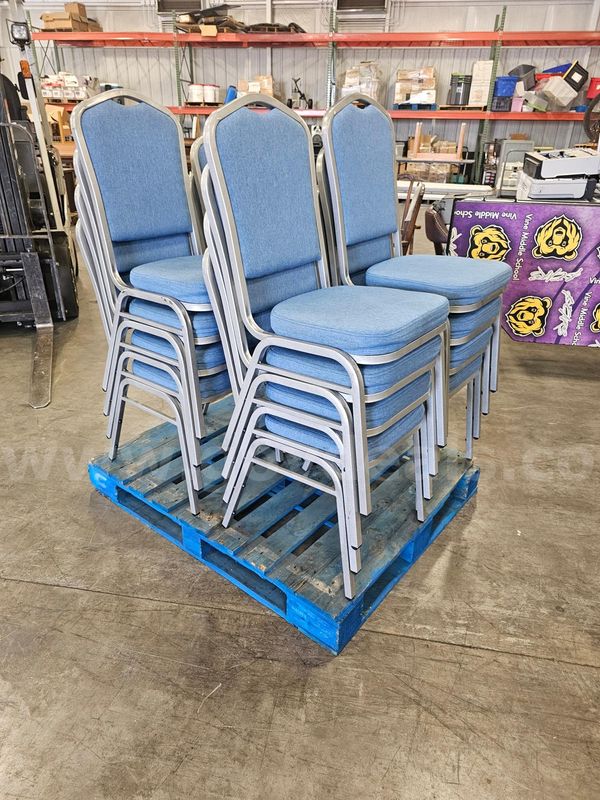 (15) Matching Chairs