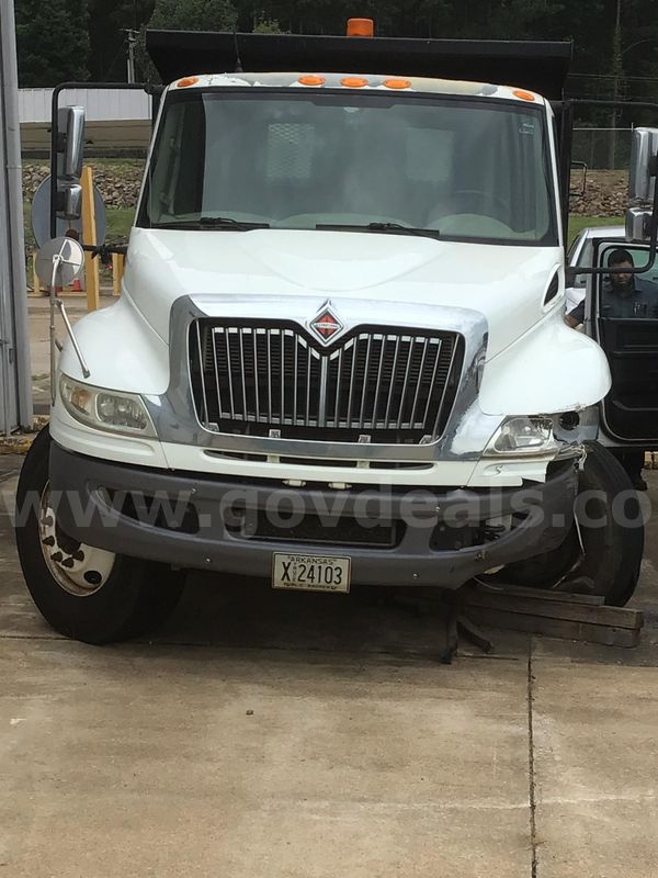 2018 International Dump Truck
