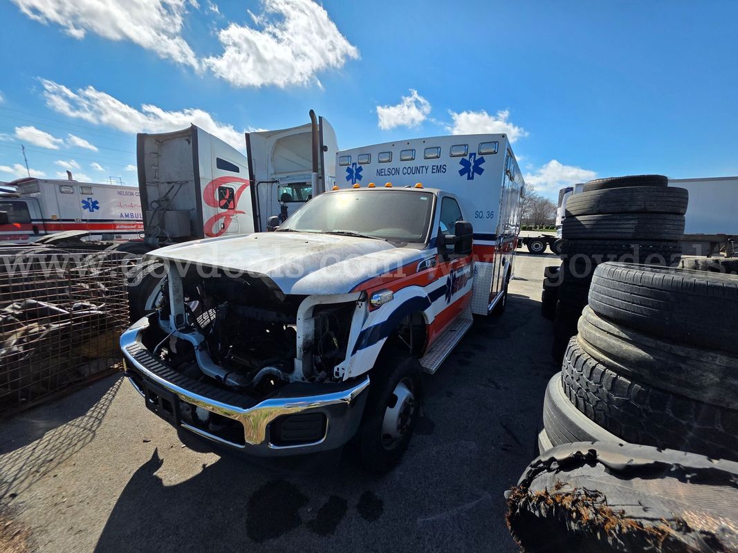 2015 Ford F-350 Ambulance