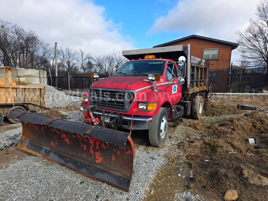 2000 Ford F-750