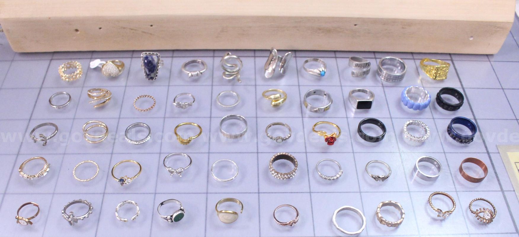 Approximately 1 lb. of Assorted Rings, #35393