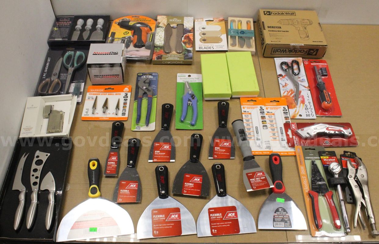 1 Box of Assorted NEW or Lightly Used Items/Tools/Household/Etc., #35896, **PICK UP ONLY**
