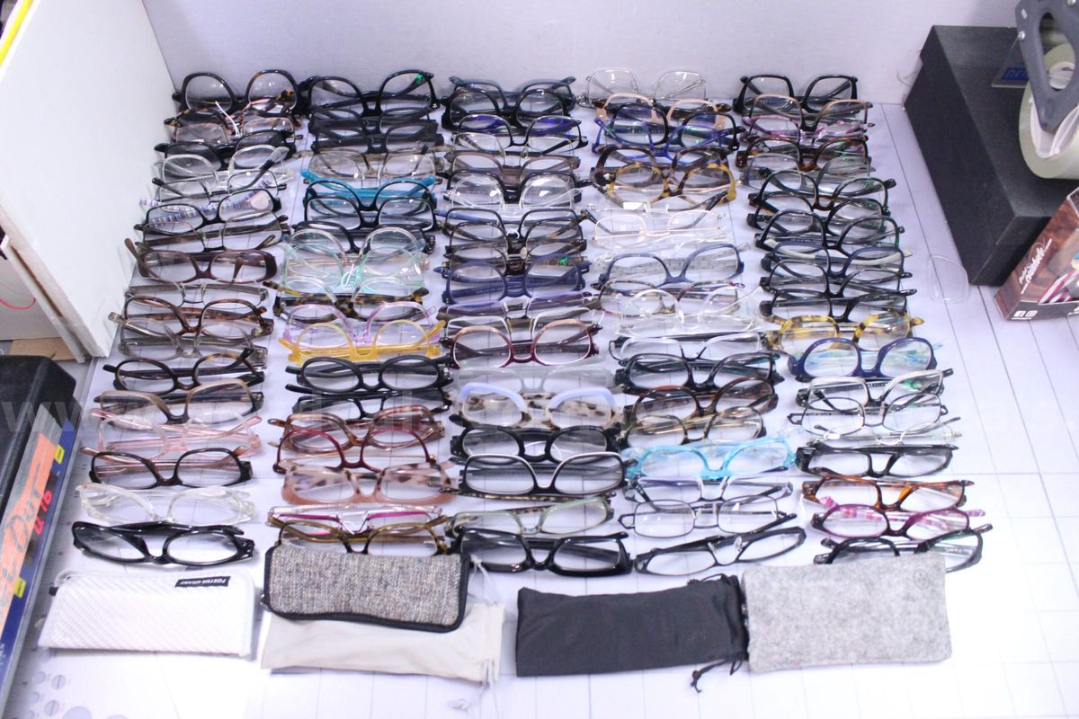 Approximately 6 lbs. of Assorted Eye/Reading glasses, #35450