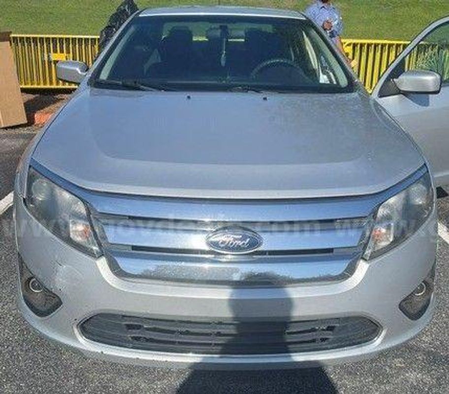 2011 Ford Fusion (220899 AJ)