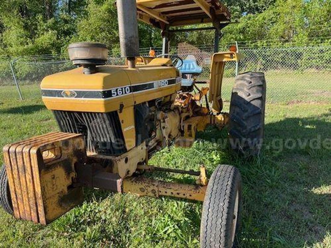 1992 Ford 5610  (221420 Nb Dot)