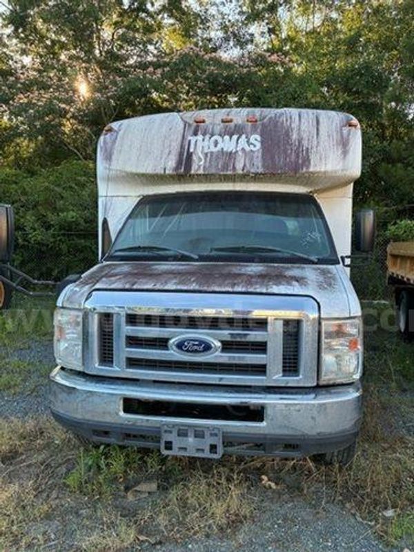 2018 Ford Econoline(221741 TM:DOT)