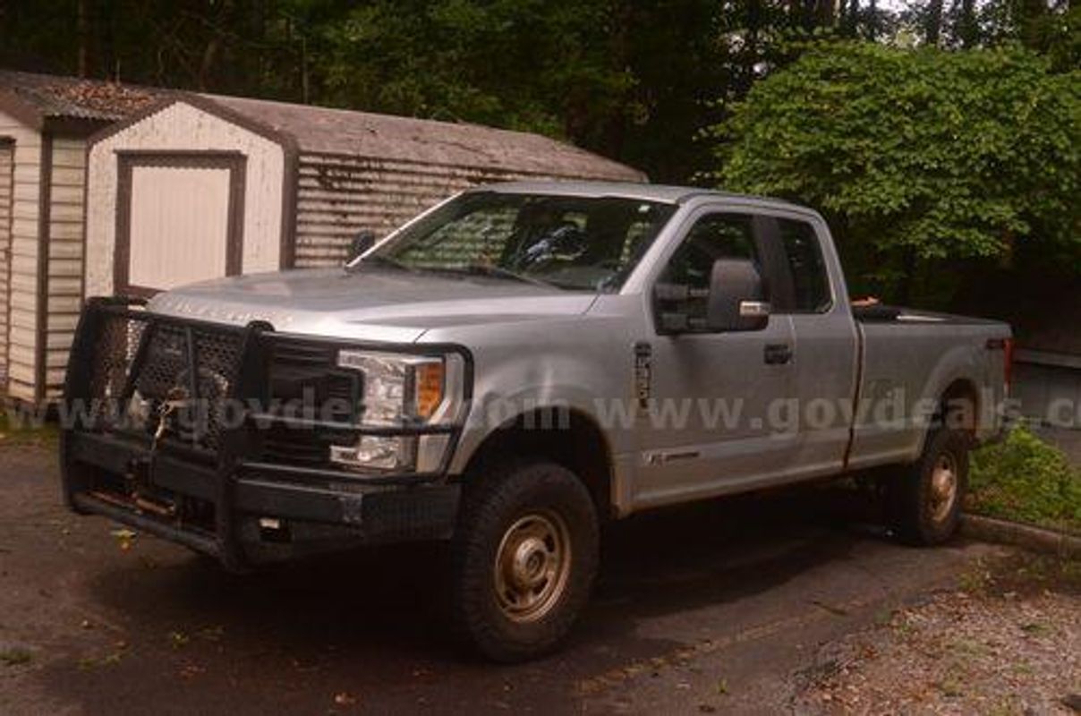 2017 Ford F-350 SD (222134 BT)