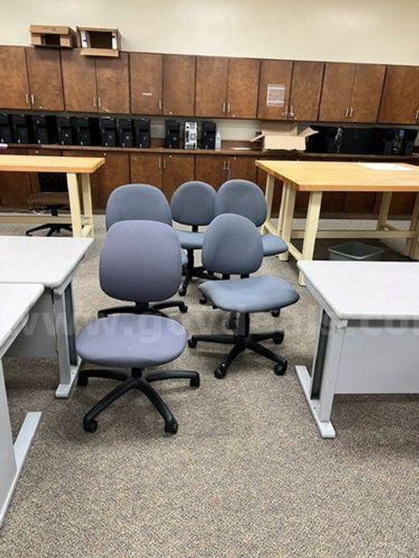 Various Chairs (222875 BT)